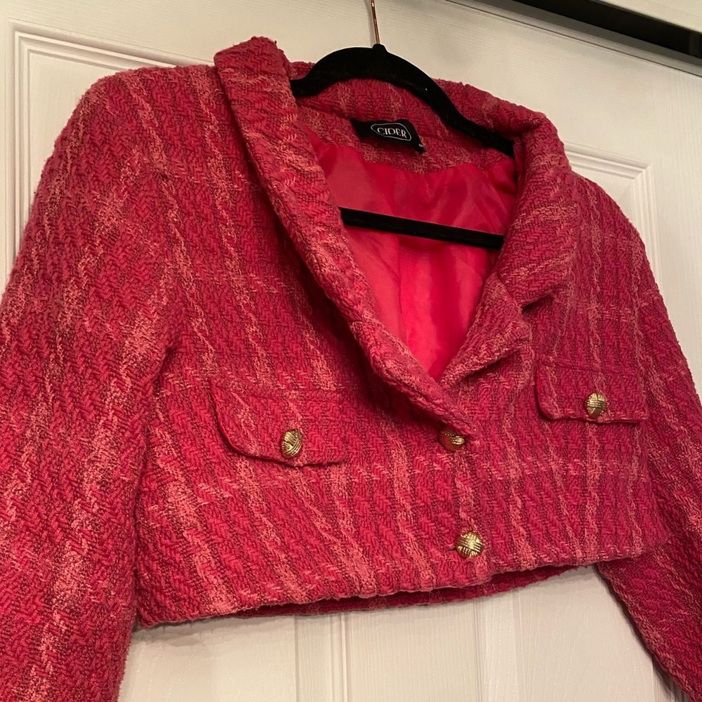 Cider Textured Pink Cropped Blazer